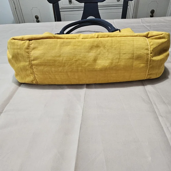 EUC Kipling Caralisa Medium Tote in Dazz Corn | Lightweight Crossbody Purse - Picture 6 of 8